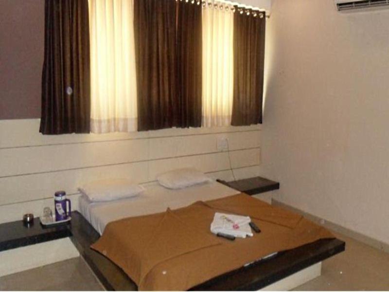 Hotel Canada Palace Batwa Екстер'єр фото